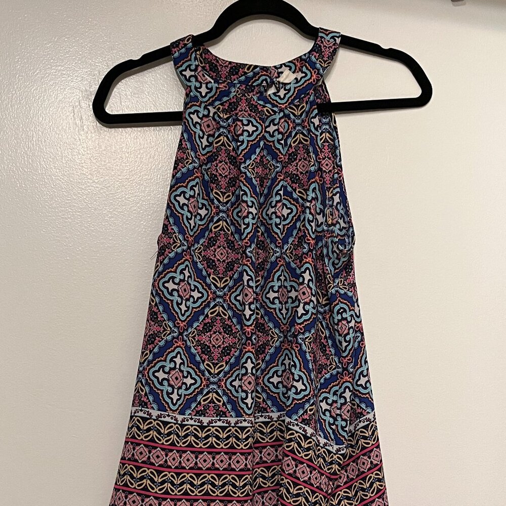 Sweet Wanderer  Brightly Colored Sleeveless Blouse Size‎ medium. Like New